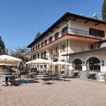 Hotel Madonna Di Luciago Armeno Екстериор снимка